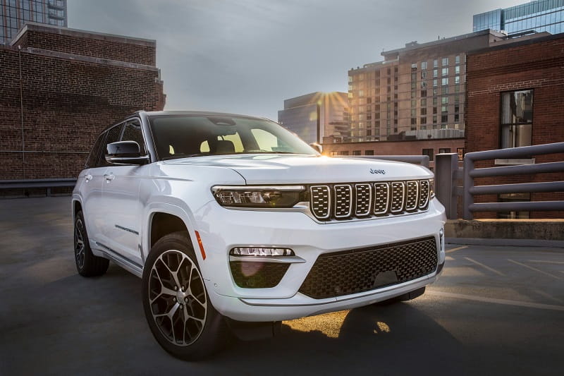 2021 Jeep Grand Cherokee Unveils